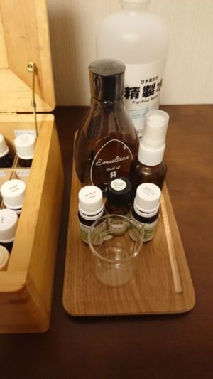 アロマ化粧水材料